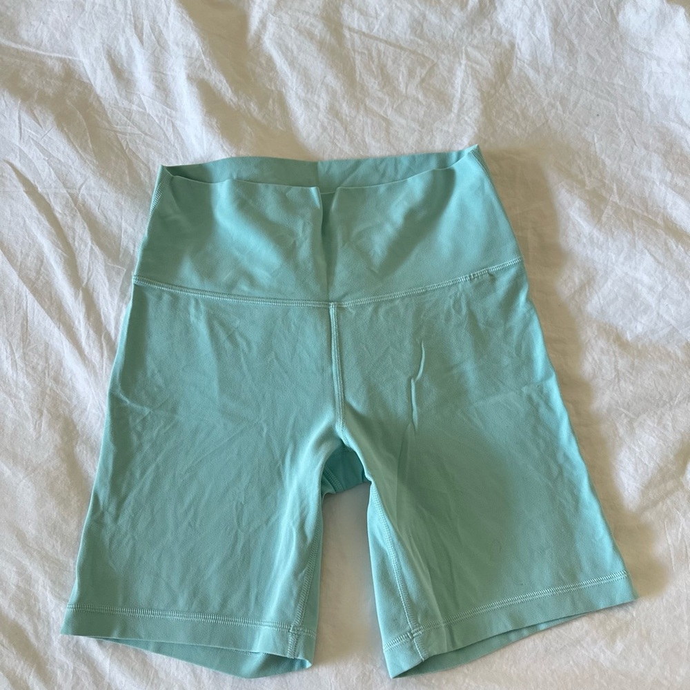 Aritzia TNA shorts
